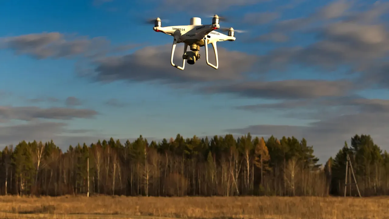 پهپاد درحال عکس برداری