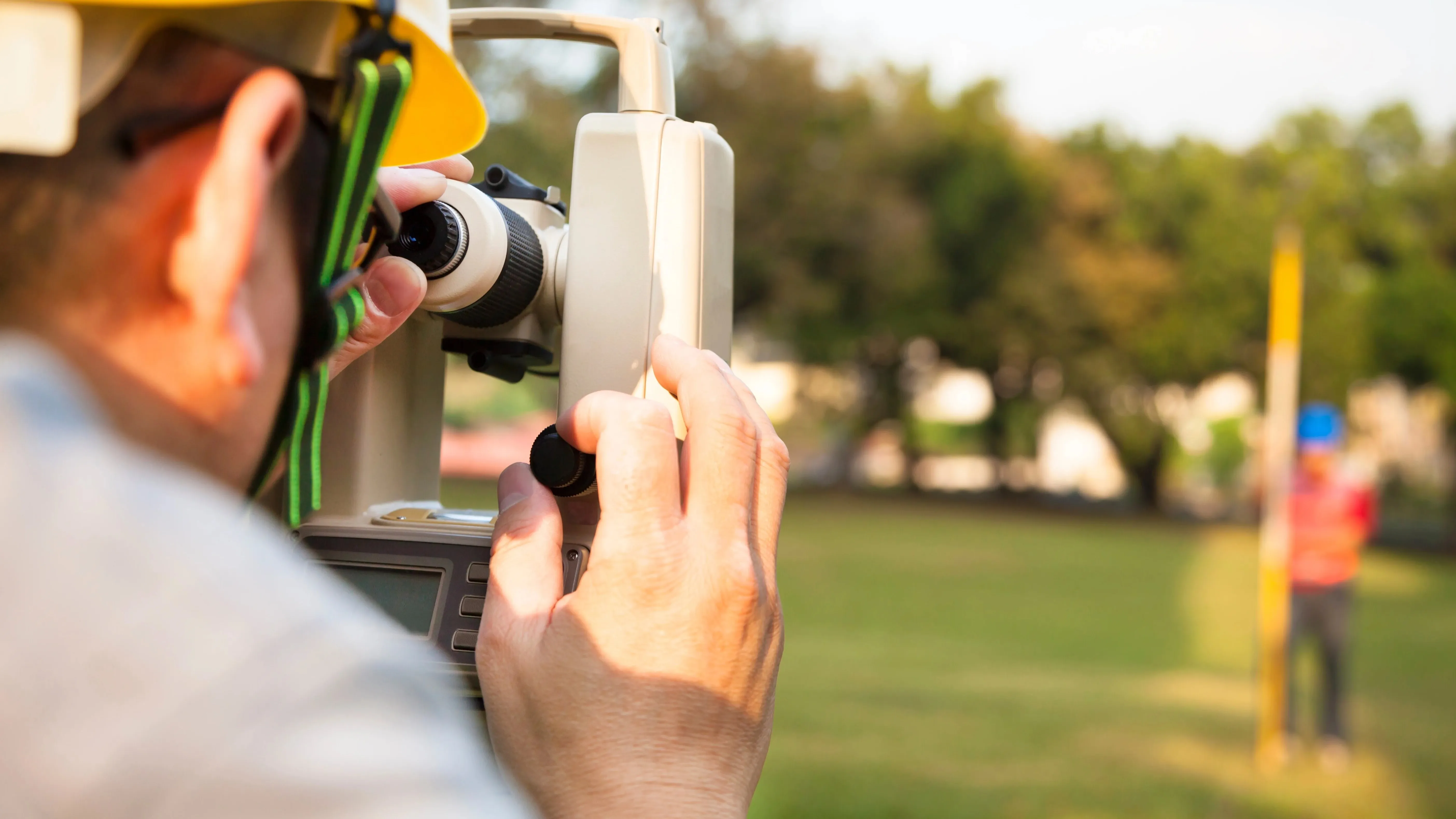 نقشه برداری زمینی