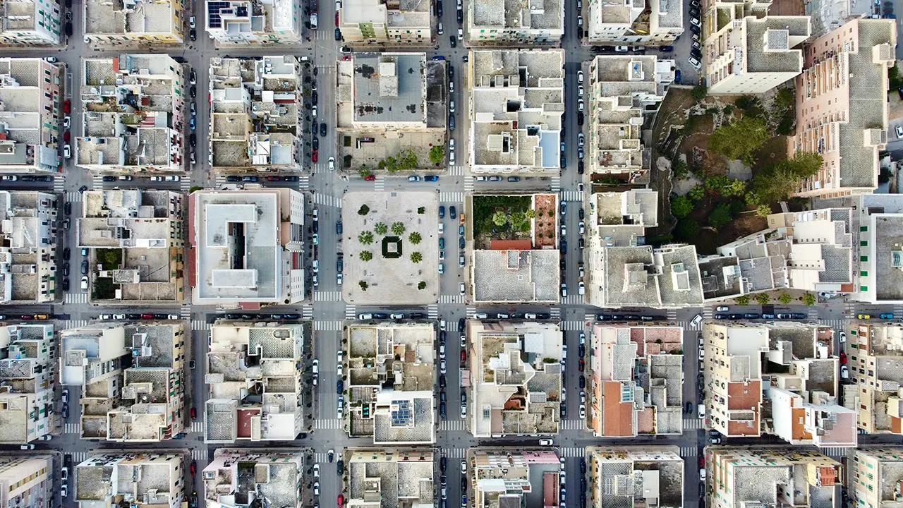 عکس هوایی نشان دهنده برنامه ریزی شهری اصولی