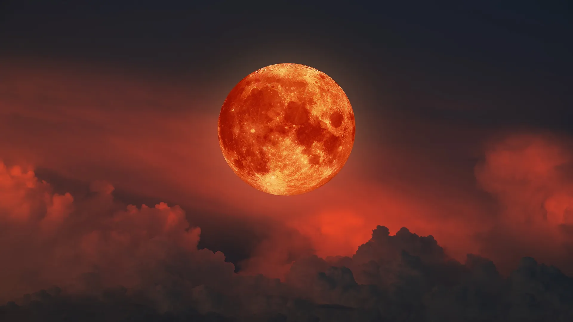 ماه خونین چیست؟ راز رنگ قرمز ماه در ماه‌گرفتگی  