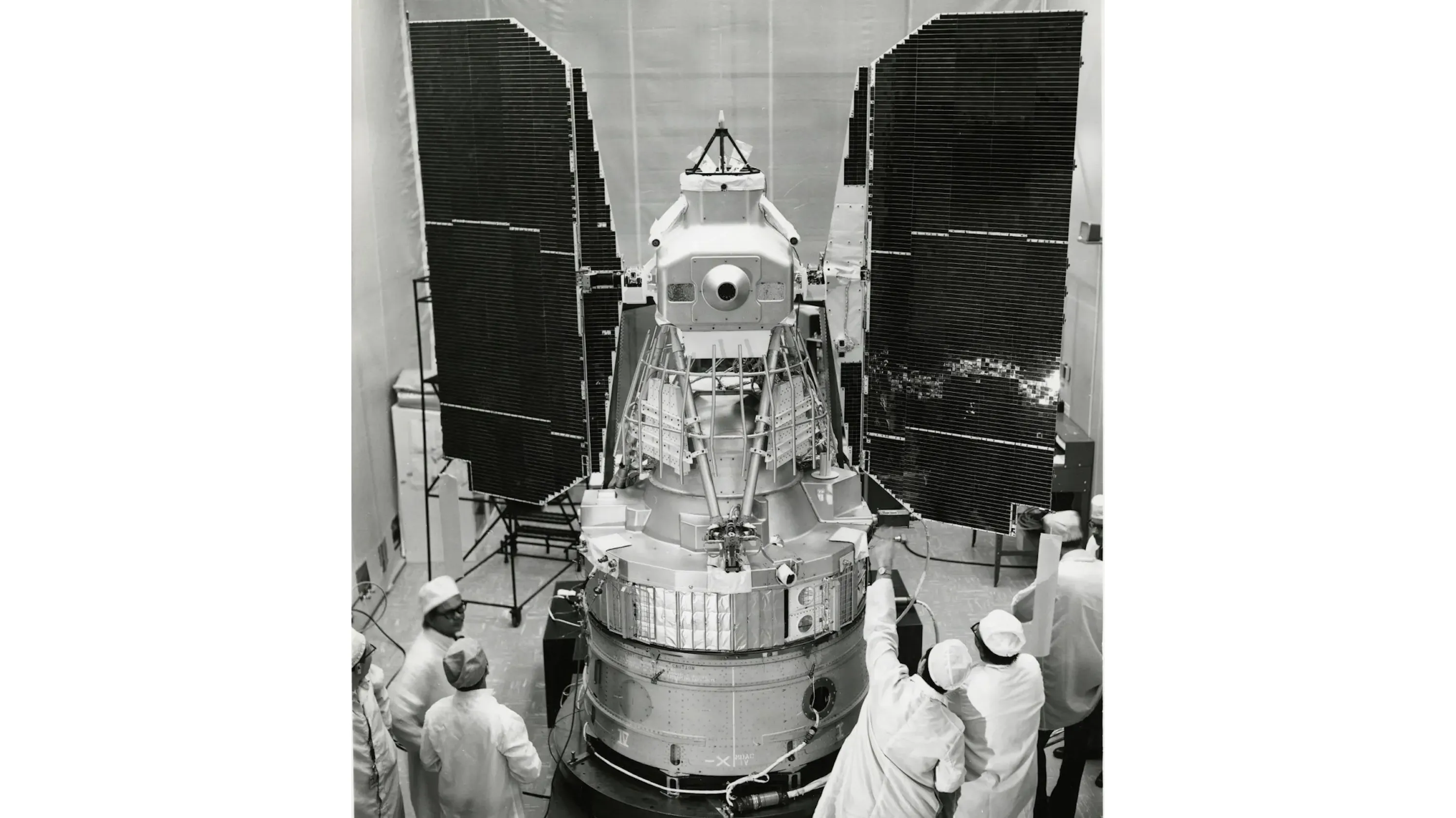 ماهواره لندست