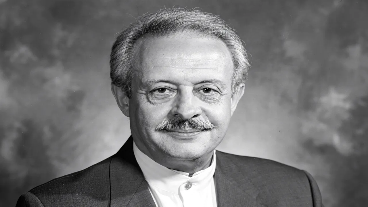 یوسف شریعت زاده